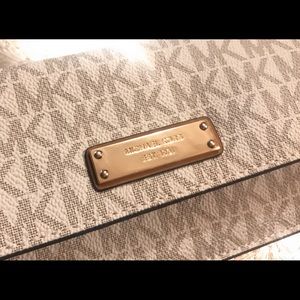 Michael Kors Leather Wallet “Money Pieces” Clutch